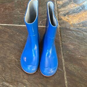 Rubber Boots! Sz 2/3. Great condition. Very little wear